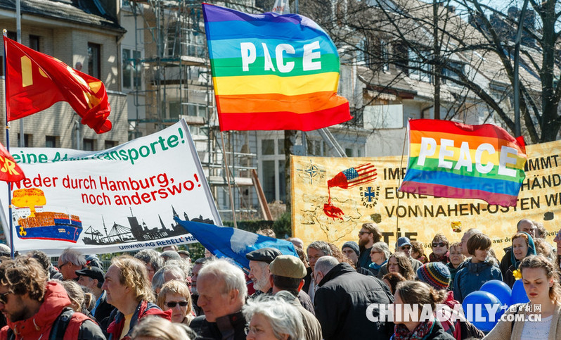 德国数千人参加复活节游行 呼吁和平反对战争