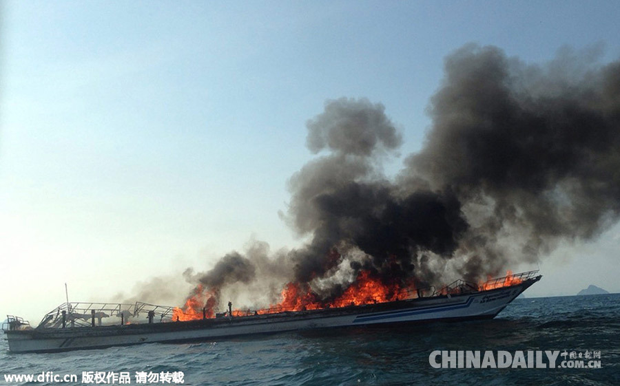 泰国游轮爆炸着火 16名中国游客已安全获救