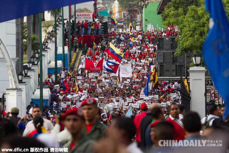 委内瑞拉征集千万反美制裁签名 玻利维亚总统助阵