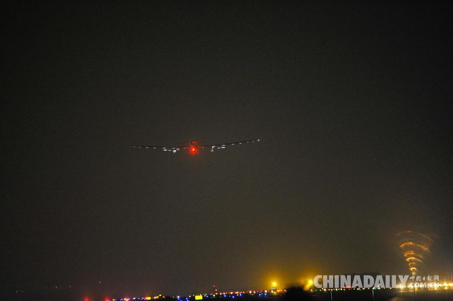 世界最大太阳能飞机从重庆再度启程
