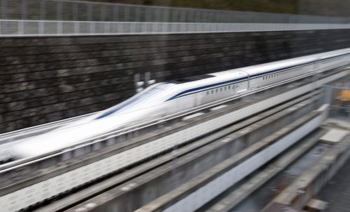 日本磁悬浮列车时速达603公里 再次刷新世界纪录