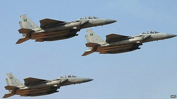 沙特王子犒赏空袭也门飞行员百辆豪车 引网友指责
