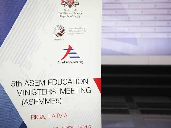 第五届亚欧教育部长会议在里加开幕