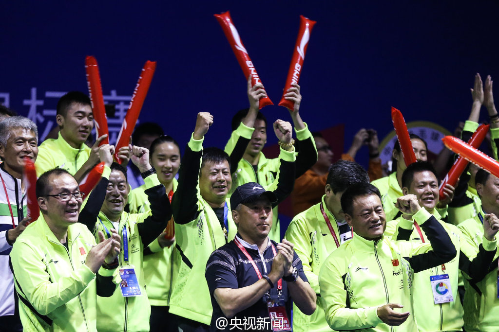 中国队击败日本队再夺苏迪曼杯 6连冠创历史
