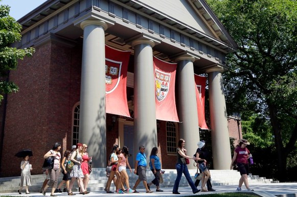 哈佛招生为何被控歧视亚裔，亚裔学生进哈佛有多难？