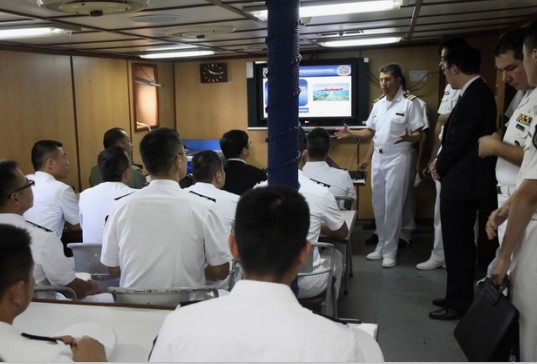 海军竺可桢船结束访问厄瓜多尔