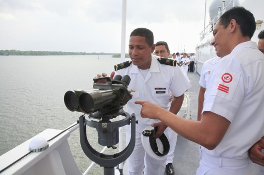 海军竺可桢船结束访问厄瓜多尔