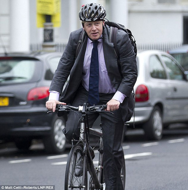 遇司机抱怨专车政策 伦敦市长当街爆粗口：去死吧！