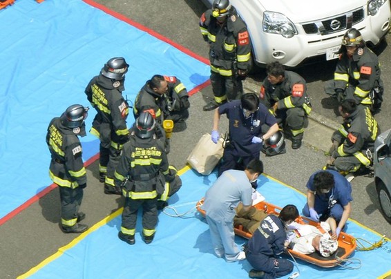 日本新干线男乘客浇油自焚 造成2死逾20伤