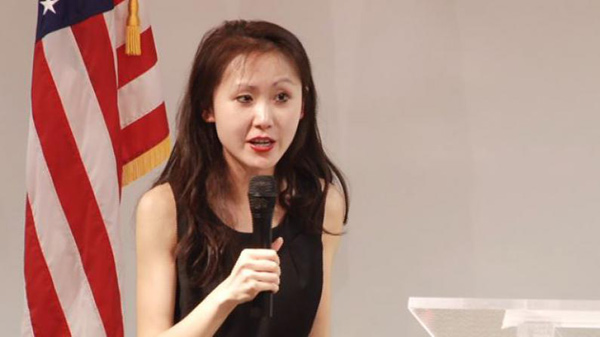 90后华裔女孩或成美国最年轻众议员 学霸精英欲改变亚裔印象