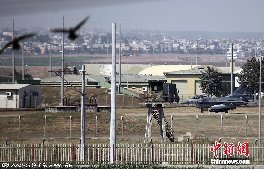 土耳其战机轰炸叙利亚境内“伊斯兰国”目标(组图)