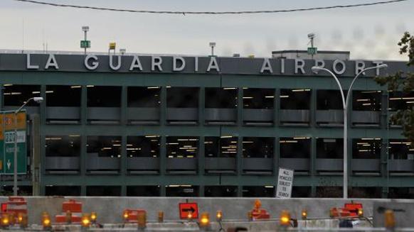 纽约拉瓜迪亚机场耗巨资重建 拜登曾称其“第三世界”