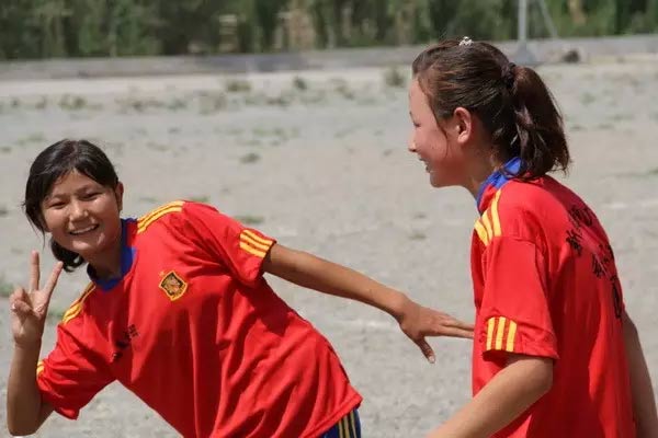 新疆维族足球少女的下一个宏大目标：进军世界杯