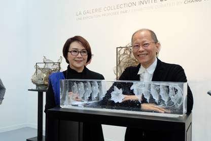 用中国琉璃向世界讲述中华文化--华人艺术家杨惠姗首展巴黎大皇宫