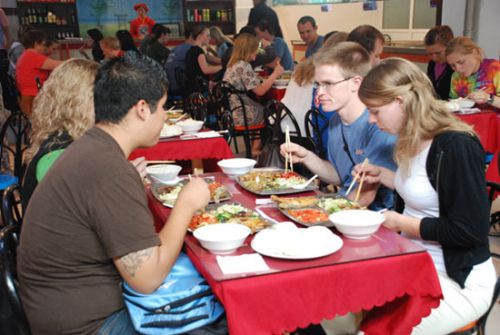 调查显示美国人爱中餐 近四成民众每月吃一次