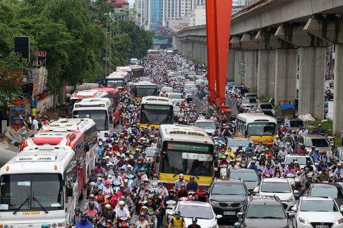 越南交通部门官员：很多人买汽车是为了炫耀