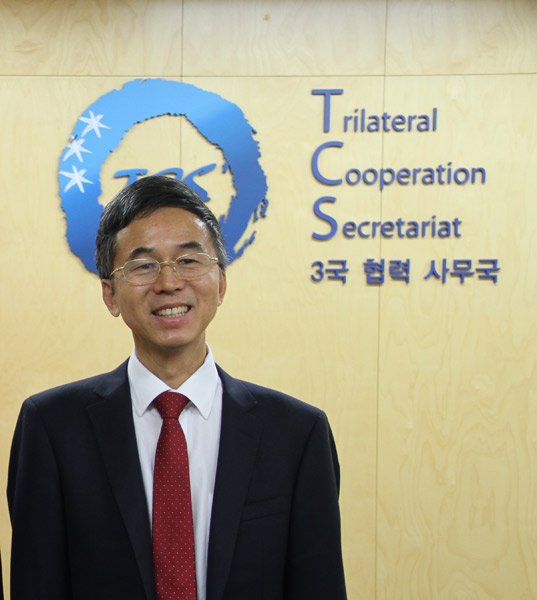 杨厚兰：中日韩展现早日达成三国FTA谈判的意愿