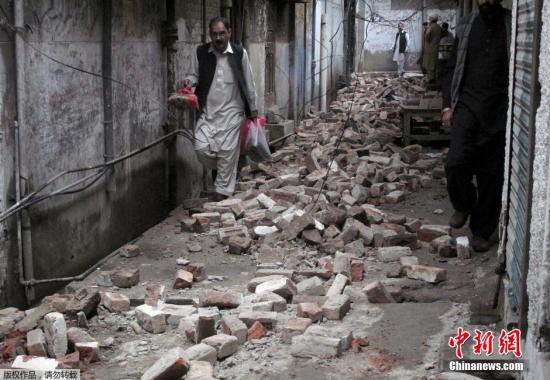 阿富汗7级强震：巴阿两国遇难人数升至100人