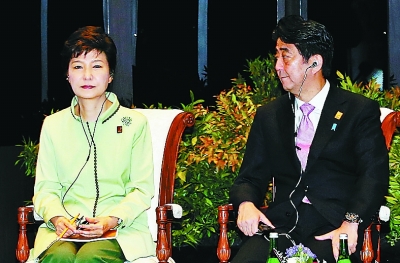 韩日领导人会晤：朴槿惠或要求安倍就慰安妇问题致歉