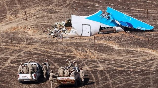 俄空难：坠机后庆祝 英极端分子疑涉案