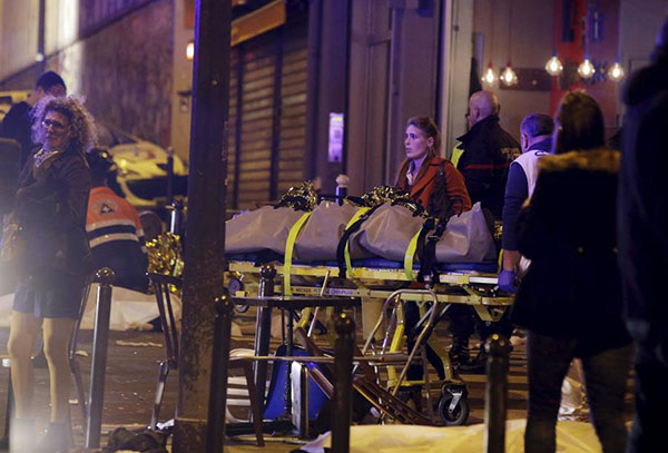国际政要同声谴责巴黎恐怖袭击事件