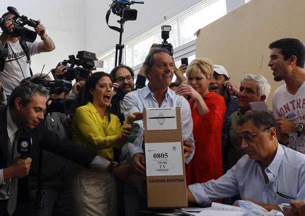 阿根廷总统决选 出口民调：反对派胜出