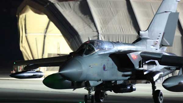 英国议会授权在叙打击IS 国防部确认完成首轮空袭