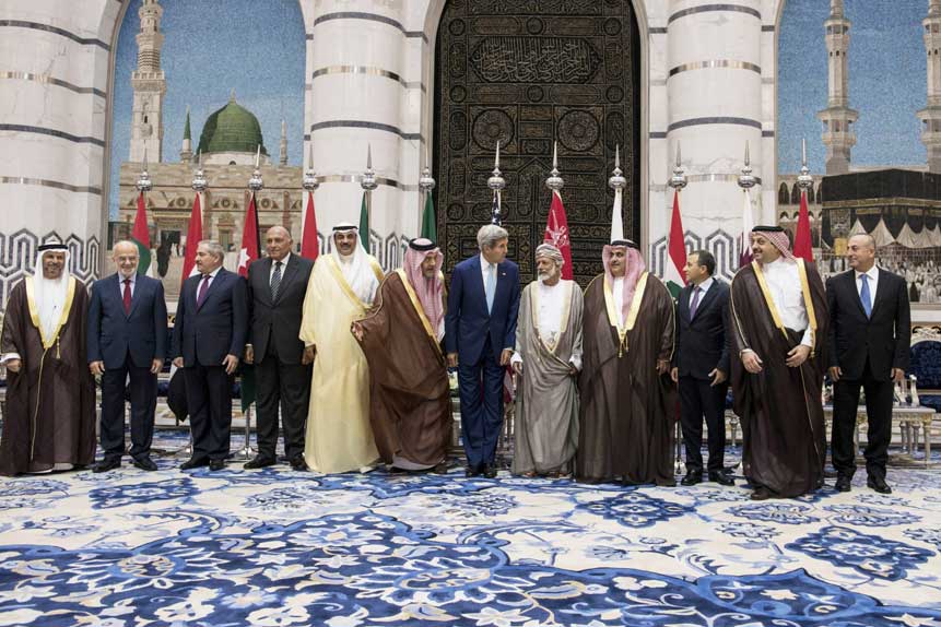 12月15日全球媒体头条速览：沙特宣布34个穆斯林国家结盟打击IS