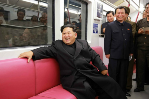 新年伊始 朝鲜自行制造的首辆地铁启用 