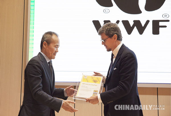 王石获WWF自然保护领导者卓越贡献奖