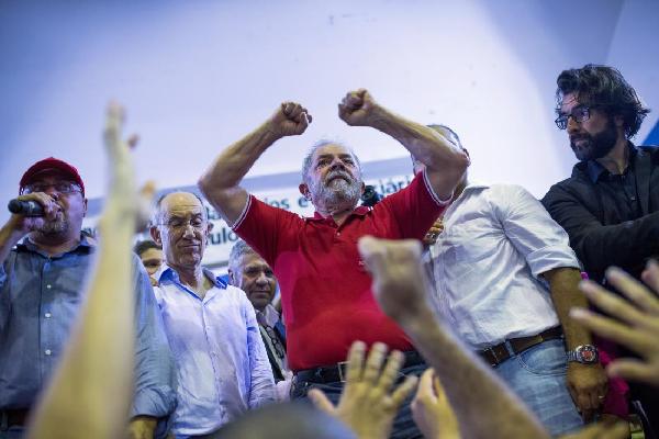 巴西前总统卢拉涉贪被捕 引政坛地震
