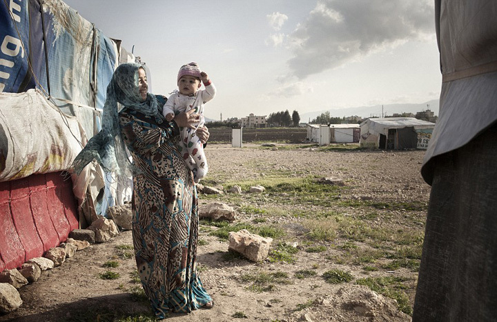 叙利亚“娃娃新娘“悲惨生活 最小9岁结婚