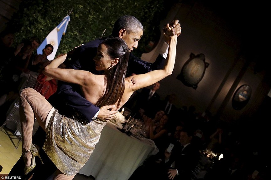 奥巴马出席阿根廷国宴 与舞者跳热辣探戈（组图）