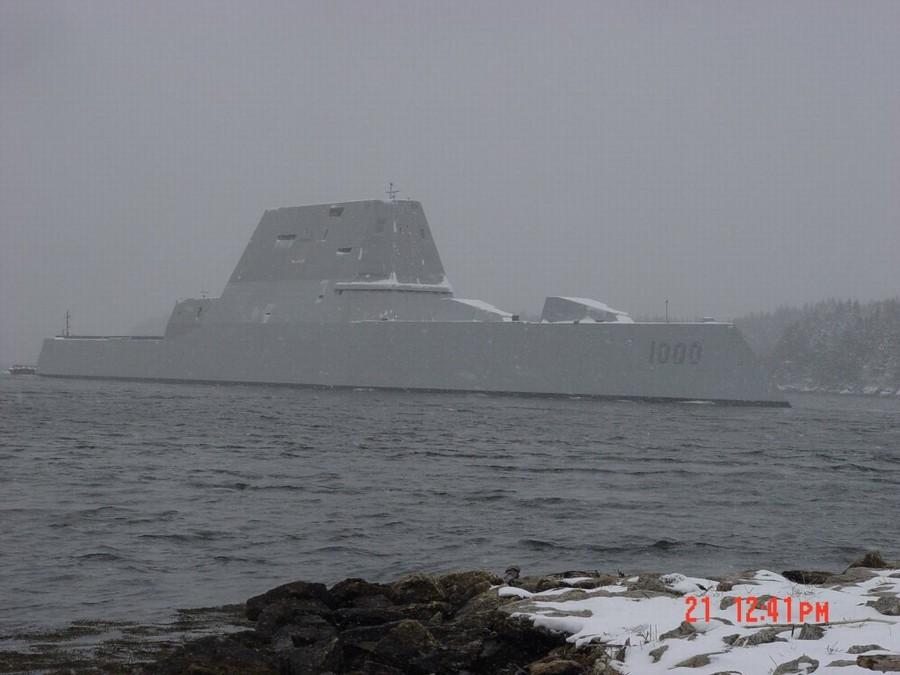 风雪出击！美军科幻隐身战舰第二次海试