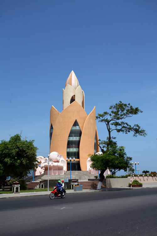 越南各旅游城市标志性建筑的前世今生