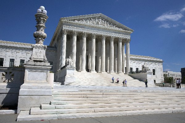 美最高法院开先例 一次性录取13名聋哑律师