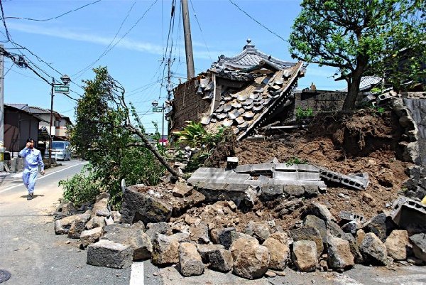 熊本再发强震已致19人遇难1000人受伤