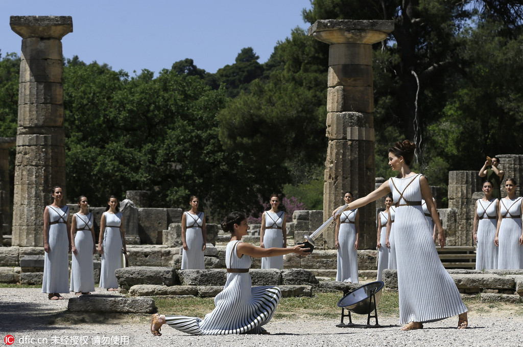里约奥运会圣火采集仪式在希腊举行