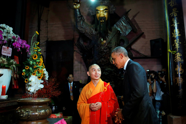 美国总统奥巴马抵达西贡参观玉皇寺
