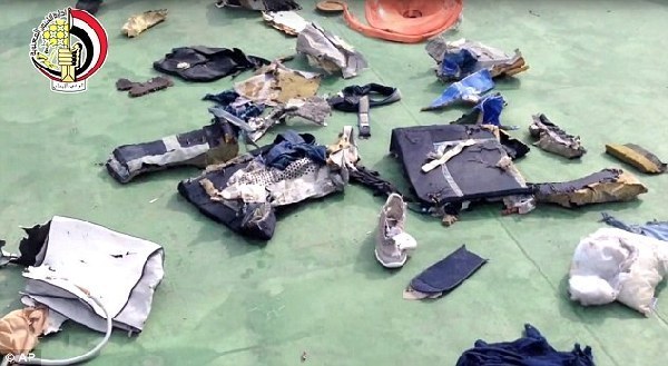 俄报告引出失事原因新推测：流星碎片击中埃航客机致解体
