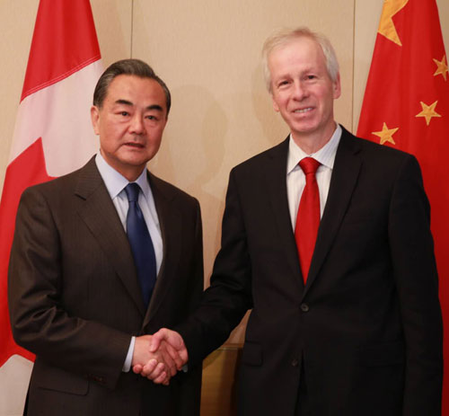 王毅与加拿大外长迪翁举行首次中加外长年度会晤