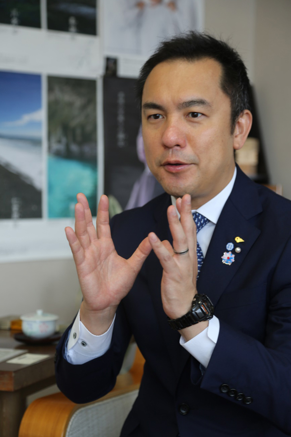 日本三重县知事铃木英敬:中国市场的重要性仍