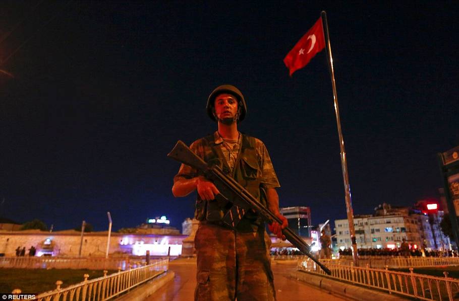 直击土耳其军事政变现场
