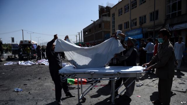 喀布尔发生爆炸已造成61人死亡 IS承认犯案