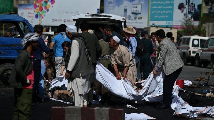 伊斯兰国炸阿富汗首都致61人死亡