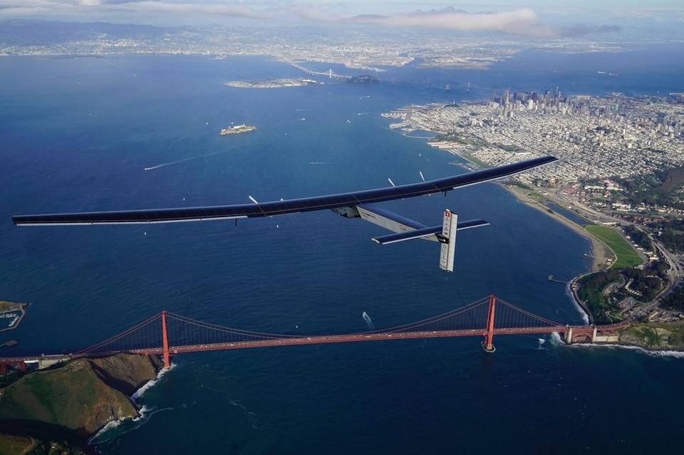 “阳光动力二号”太阳能飞机完成环球航行创造历史