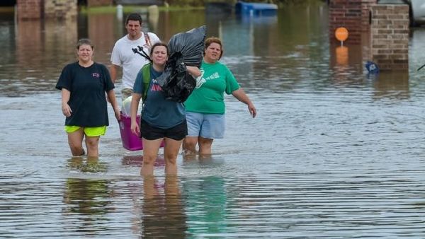 美国路易斯安那州遭遇严重洪灾 至少5人死亡