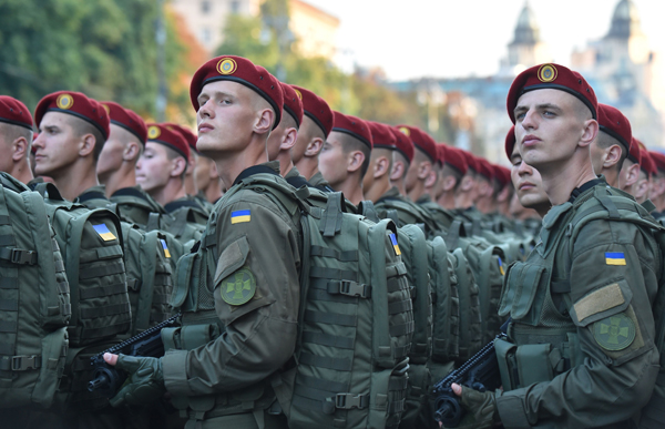 乌克兰将迎独立日 军队举行阅兵彩排