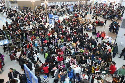 韩媒：国庆假期访韩中国游客预计达25万 仁川机场“严阵以待”