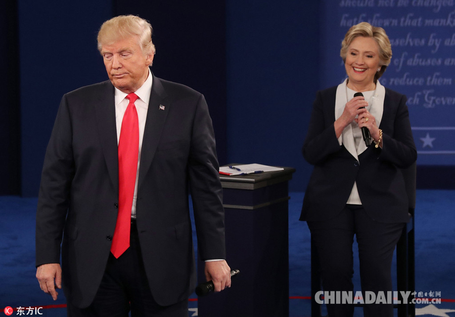 美大选第二场辩论：两位候选人针锋相对